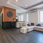 Xenia Apartments - Spacious Four-Room Apartment In Moscova