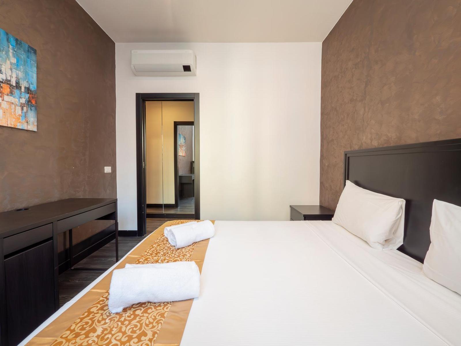 Xenia - Spacious Four-room In Moscova Appartement *